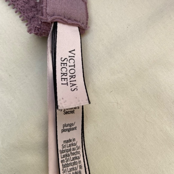 VICTORIA’S SECRET BRA, SIZE 34B, Mauve Color, Plunge, Style name is Incredible - Picture 12 of 12